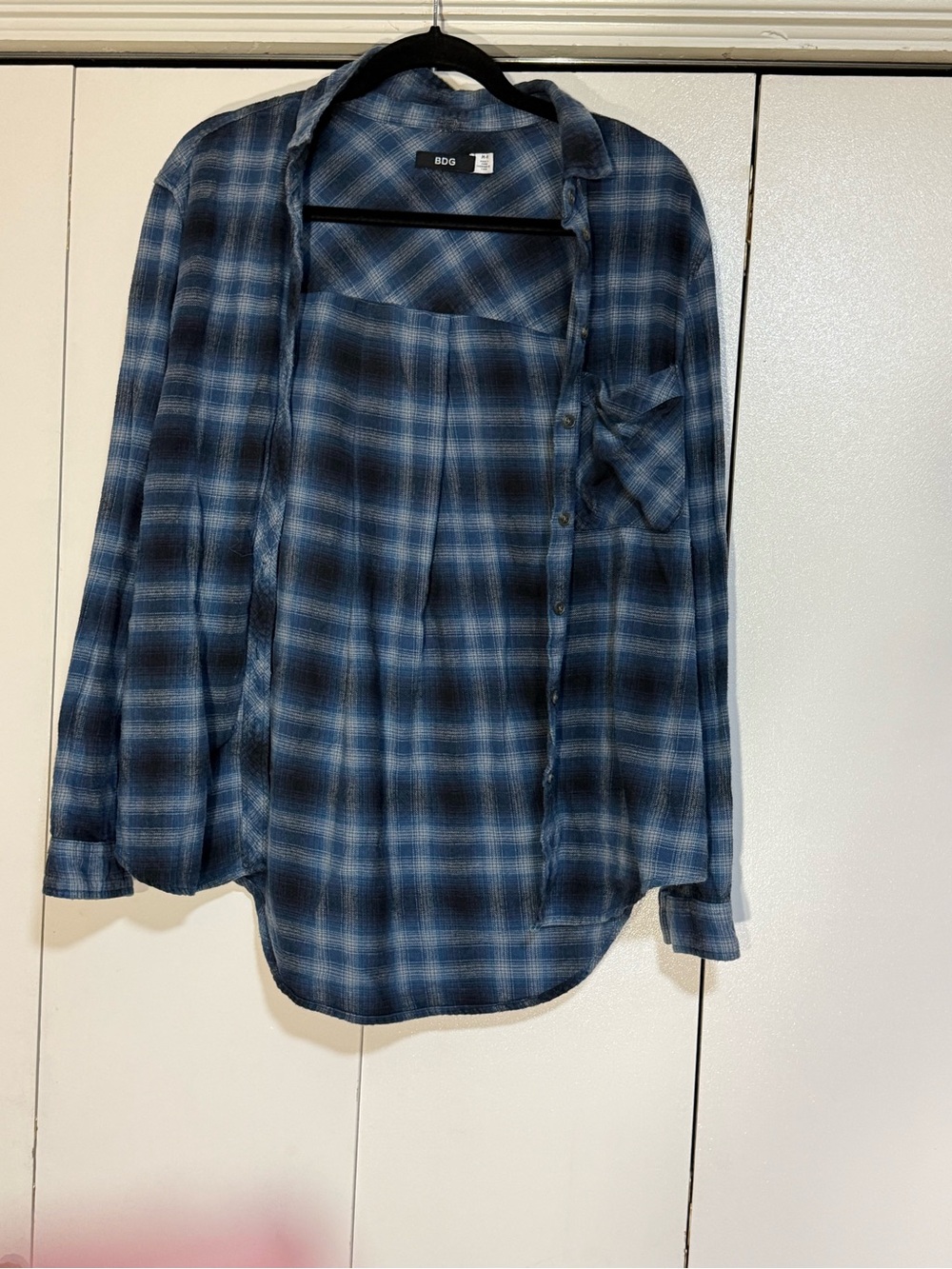 BDG Urban Outfitters Blue Plaid Oversized Flannel Shirt Size Medium - Picture 2 of 8